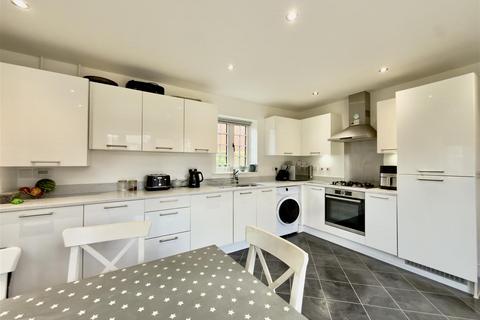 undefined, John Campbell Close, Flore NN7