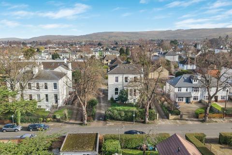 2 bedroom flat for sale, Sydenham Road North, Cheltenham GL52