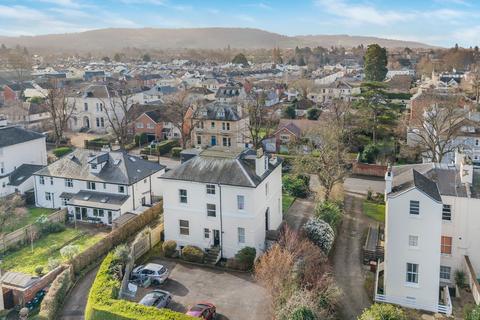 2 bedroom flat for sale, Sydenham Road North, Cheltenham GL52