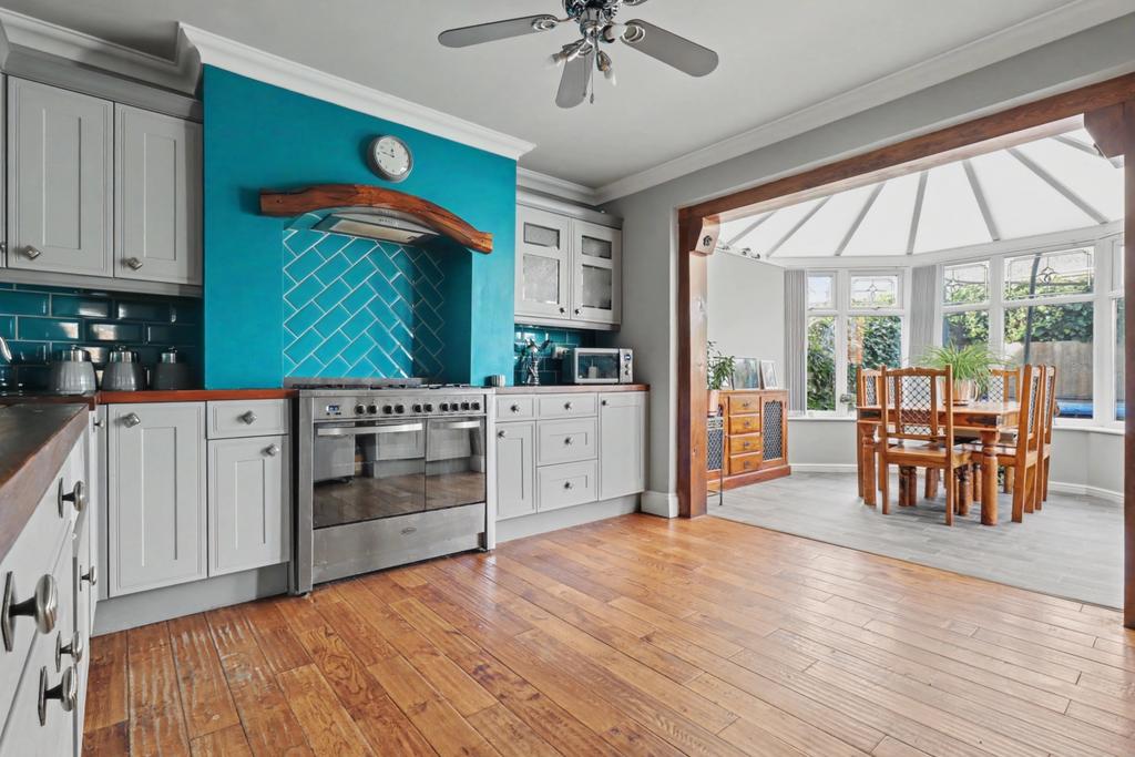 2- Ryan Clarke Ewe Move Pontefract