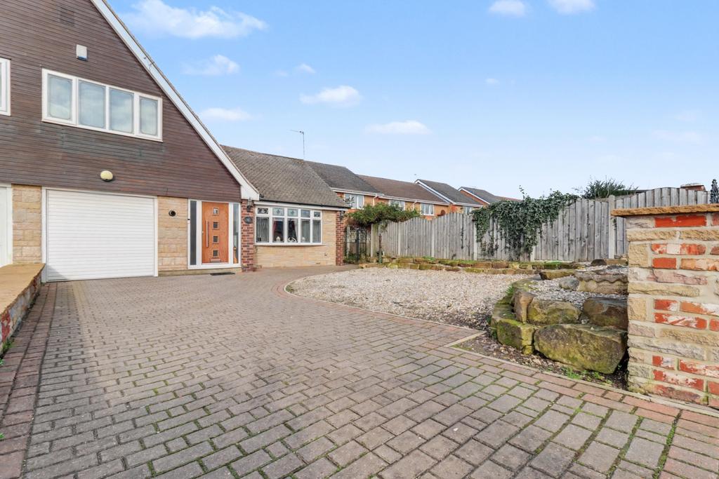18- Ryan Clarke Ewe Move Pontefract