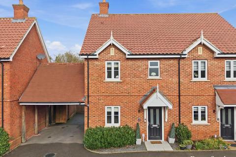 3 bedroom semi-detached house for sale, Burntwood Way, Brentwood, CM14