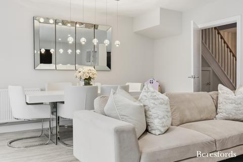 3 bedroom semi-detached house for sale, Burntwood Way, Brentwood, CM14