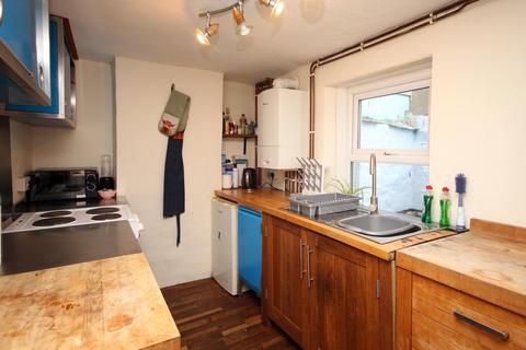 2 bedroom terraced house for sale, Field Street, Bangor, Gwynedd, LL57