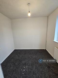 2 bedroom end of terrace house to rent, Robinson St, Stalybridge, SK15