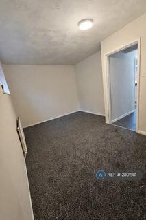 2 bedroom end of terrace house to rent, Robinson St, Stalybridge, SK15