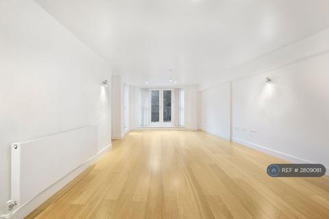 undefined, Vantage Point, Barnet, EN5