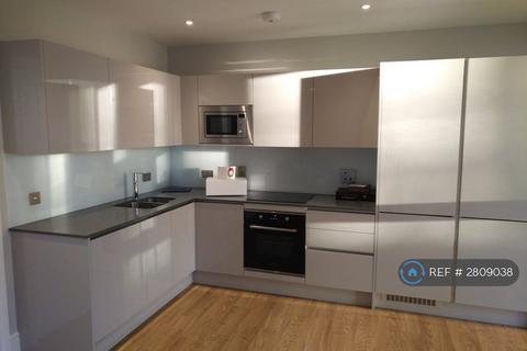 2 bedroom flat to rent, Plough Lane, London, SW17
