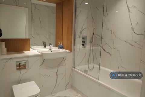 2 bedroom flat to rent, Plough Lane, London, SW17