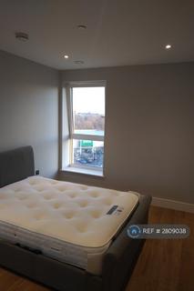 2 bedroom flat to rent, Plough Lane, London, SW17