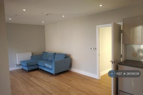 2 bedroom flat to rent, Plough Lane, London, SW17