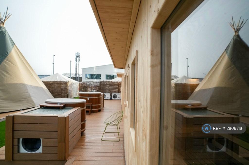 Sauna & Ice Baths