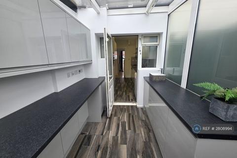 undefined, Yeading Avenue, Harrow, HA2