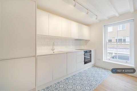 3 bedroom flat to rent, Deptford High St, London, SE8
