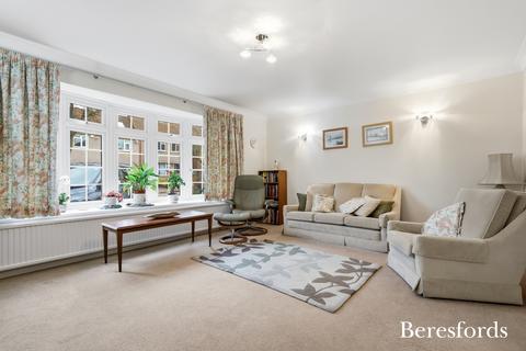 4 bedroom detached house for sale, Plough Rise, Upminster, RM14
