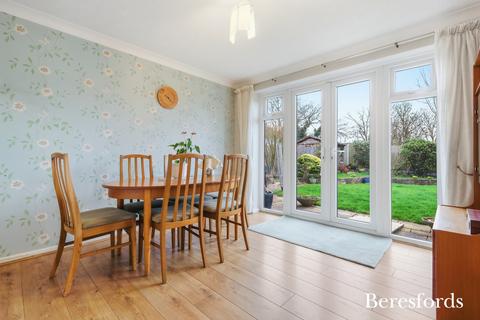 4 bedroom detached house for sale, Plough Rise, Upminster, RM14
