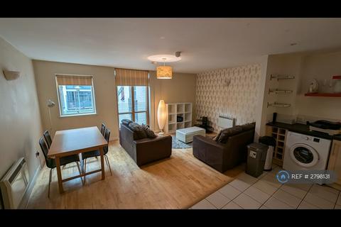 2 bedroom flat to rent, The Garden House, Manchester, M4