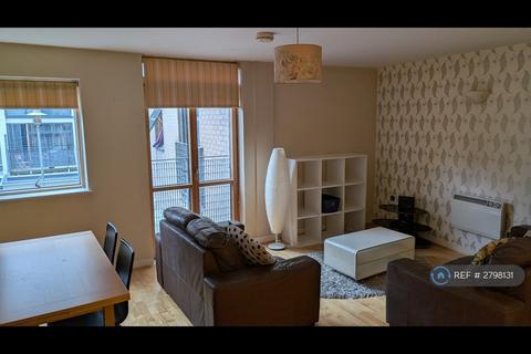 2 bedroom flat to rent, The Garden House, Manchester, M4