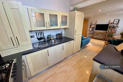 undefined, Giles St, Edinburgh, EH6