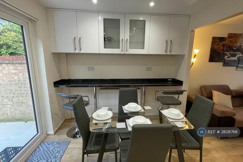 undefined, Brayton Court, Milton Keynes, MK5