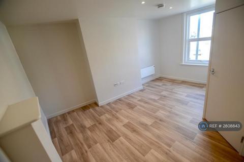 2 bedroom flat to rent, Christchurch Road, Bournemouth, BH7