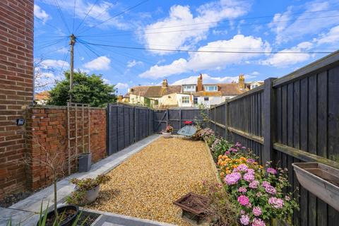 3 bedroom end of terrace house for sale, Albert Street, Whitstable