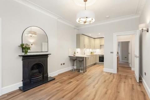 2 bedroom flat to rent, Dalgety Avenue, Edinburgh, Midlothian, EH7