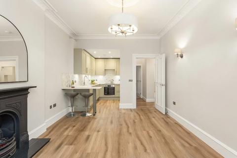 2 bedroom flat to rent, Dalgety Avenue, Edinburgh, Midlothian, EH7