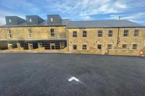 3 bedroom terraced house to rent, The Old Mill, Greengate, BD20