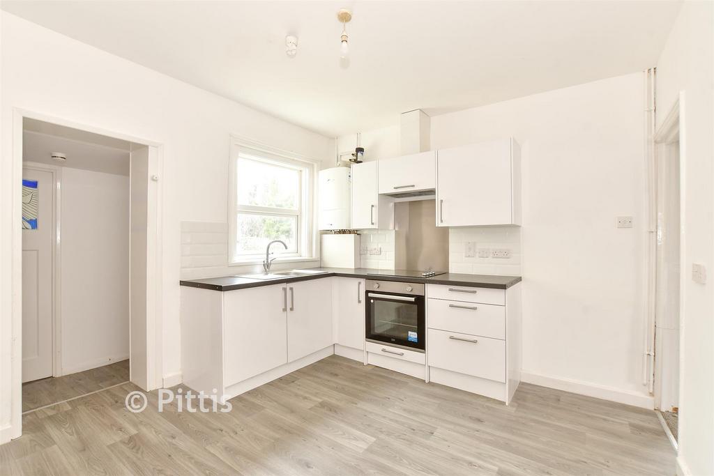 Kitchen/ Dining Room
