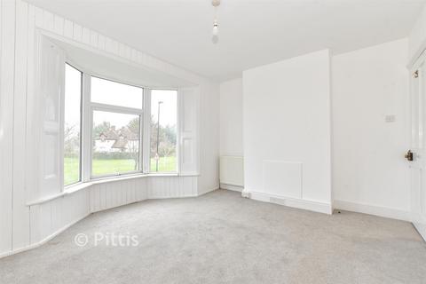 3 bedroom semi-detached house for sale, Fairlee Road, Newport PO30
