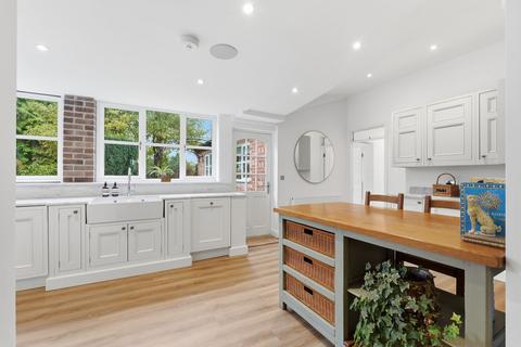 undefined, Main Street, Newbold Verdon, LE9