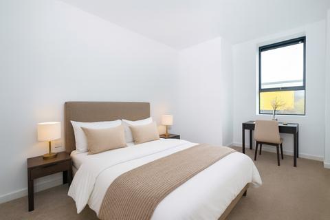 2 bedroom apartment to rent, 3 Lakeside Close Staines-upon-thames TW18