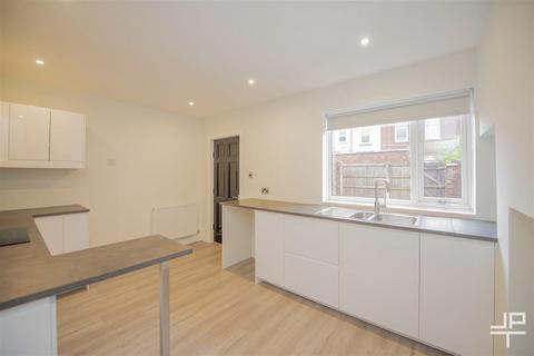 2 bedroom terraced house to rent, Dorning Street, Leigh WN7