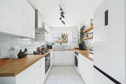 2 bedroom flat for sale, West Side, Leighton Buzzard, LU7