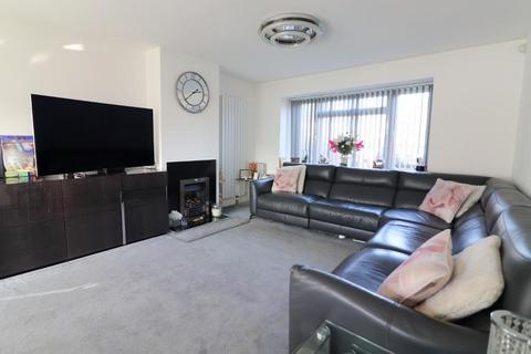 undefined, Luton LU3