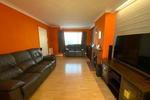 undefined, Elm Park, Hornchurch RM12