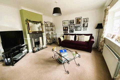 undefined, Elm Park, Hornchurch RM12