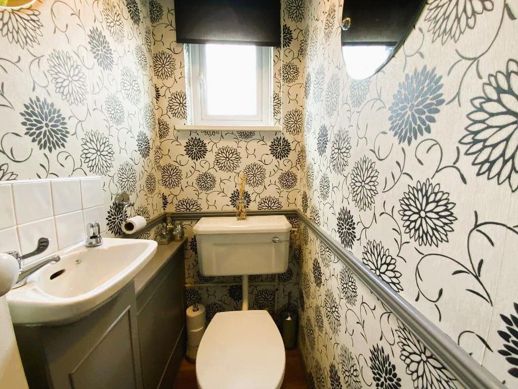 Ground floor wc
