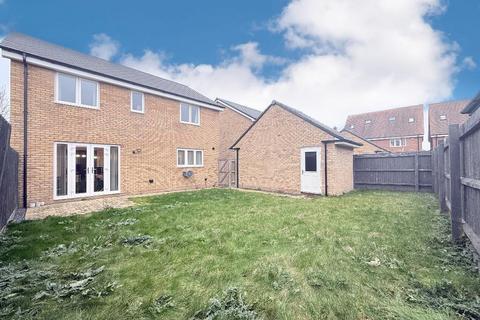 undefined, Saltburn Turn, Houghton Regis, Bedfordshire, LU5 6QT
