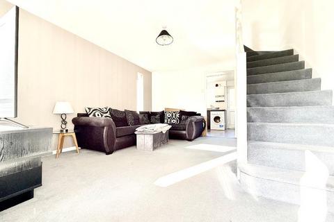 undefined, Penda Close, Bramingham, Luton, Bedfordshire, LU3 3UU