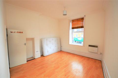 Studio to rent, Norwood Road, London, SE27
