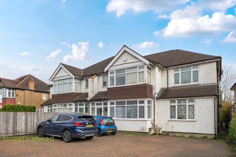 1 bedroom apartment to rent, Woodcote Grove Road, Coulsdon, CR5