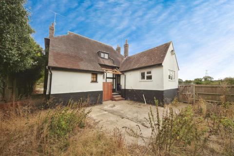 3 bedroom detached house for sale, Streatley Road, Sundon, Luton