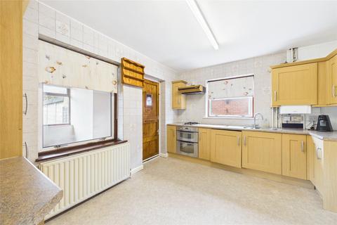 2 bedroom bungalow for sale, Holly Road, Farnborough, Hampshire, GU14