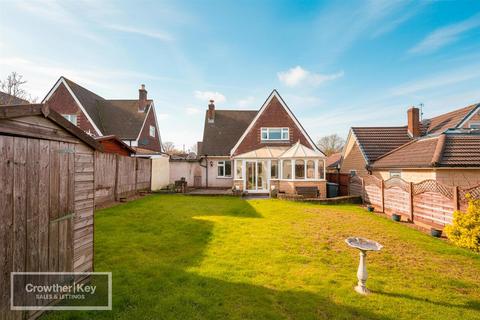 3 bedroom detached house for sale, Ecclesbourne Drive, Buxton