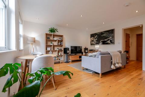 1 bedroom flat for sale, Edge Lane, Manchester M21