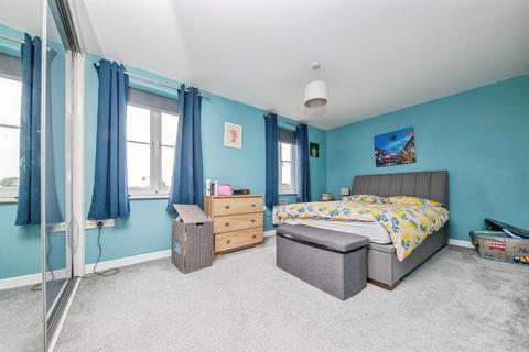 2 bedroom apartment for sale, Mansbrook Boulevard, Ipswich