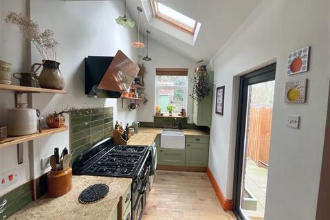 3 bedroom terraced house for sale, Dovercourt Road, Sheffield, S2 1UA