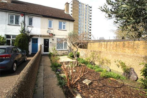 3 bedroom end of terrace house to rent, Shepherd Street, Northfleet, Gravesend, Kent, DA11